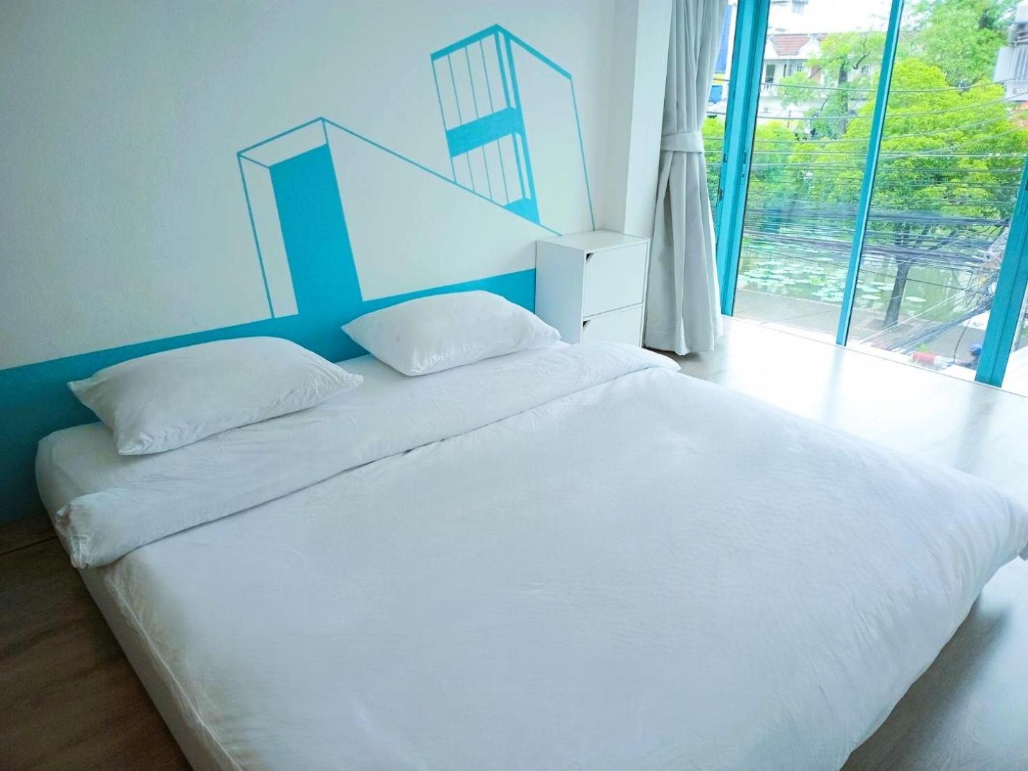 Chapter 1 Hostel Chiang Mai Exterior photo